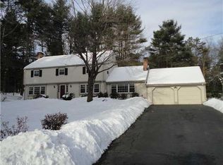 8 Cedar Hill Rd, West Simsbury, CT 06092