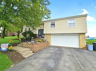 1717 Ridgewood Dr, Washington, PA 15301