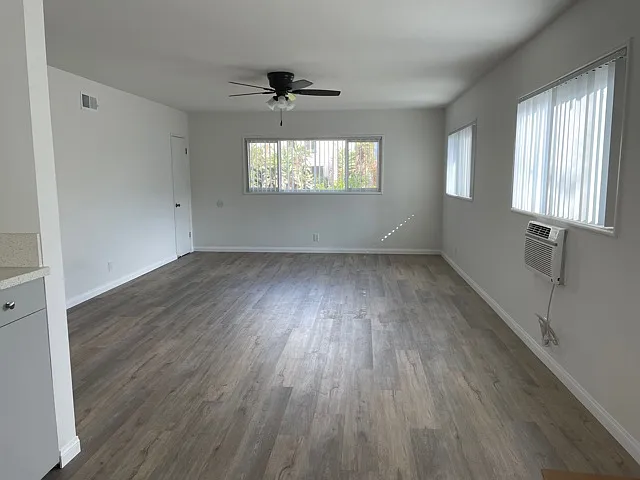 2 bed, 1400 sqft, $2,650 — Photo 4