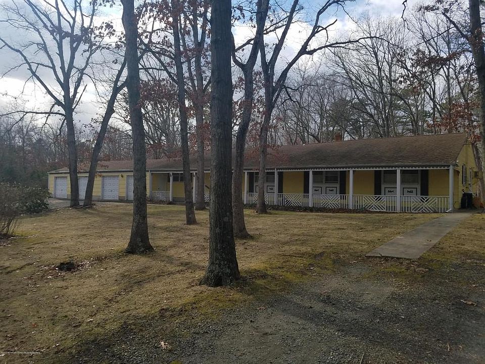 2nd image of 102 Sams Rd