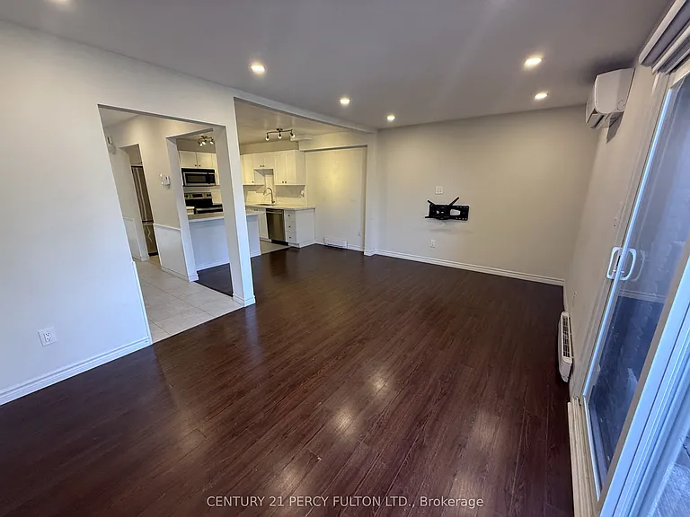 221 Ormond Dr #22 — Photo 5