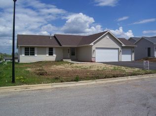 5462 Falcon Crst, Machesney Park, IL 61115