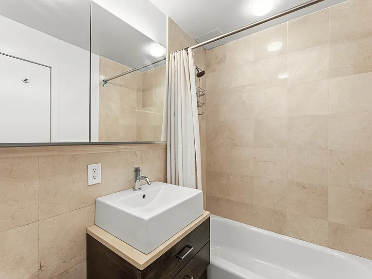 381 Lenox Ave #3-A — Photo 17