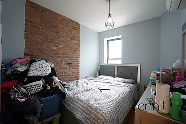 Rented by Rennit Inc.