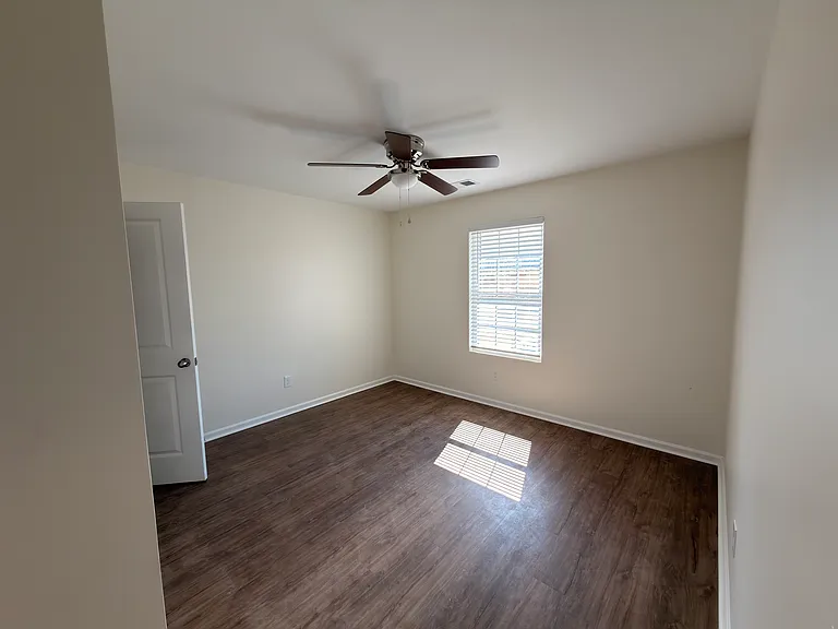 1030 Magnolia Way — Photo 7