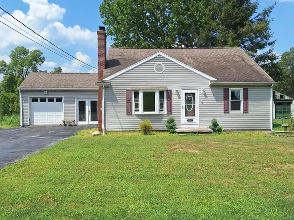 1707 Reservoir Rd, Hollidaysburg, PA 16648