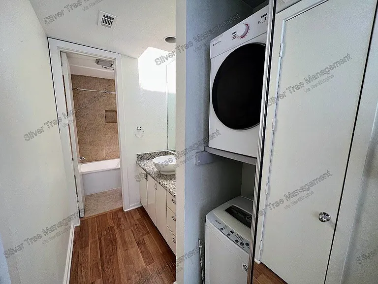 4015 Bowser Ave #E — Photo 8