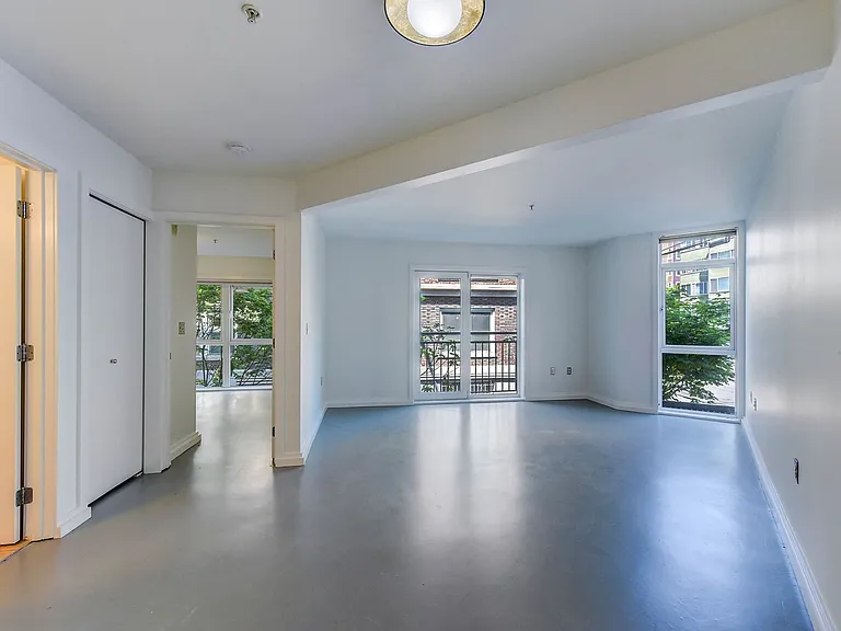 103 Bellevue Ave E #204 — Photo 5