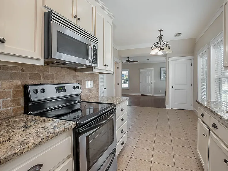917 Homewood Dr #1 — Photo 12