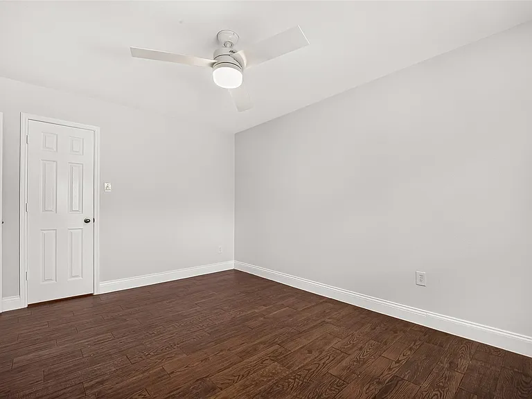 20707 Pine Rain Ct — Photo 45