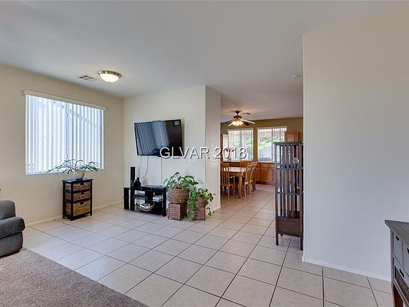 3rd image of 6019 Red Glitter St