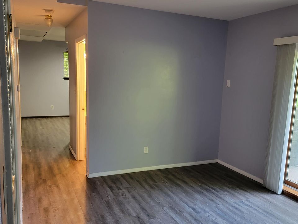 1st image of 825 W Shenandoah Dr APT B