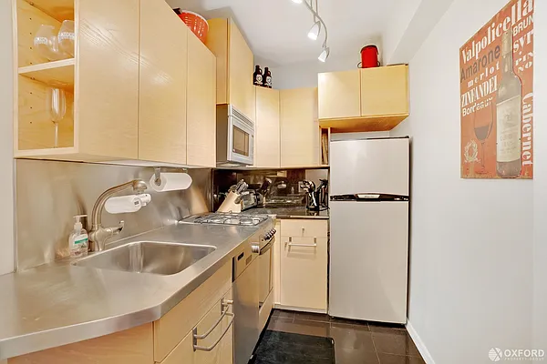 Sold by Oxford Property Group | media 7