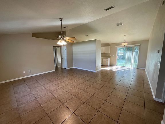 3rd image of 55 Almond Dr