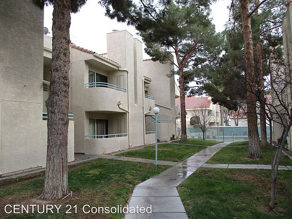 2nd image of 920 N Sloan Ln APT 201