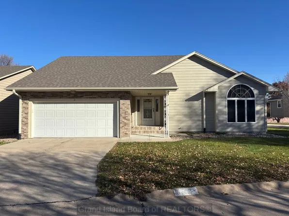 3 Via Trivoli, Grand Island, NE 68803