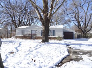 2237 SW Winterwood Ln, Topeka, KS 66614