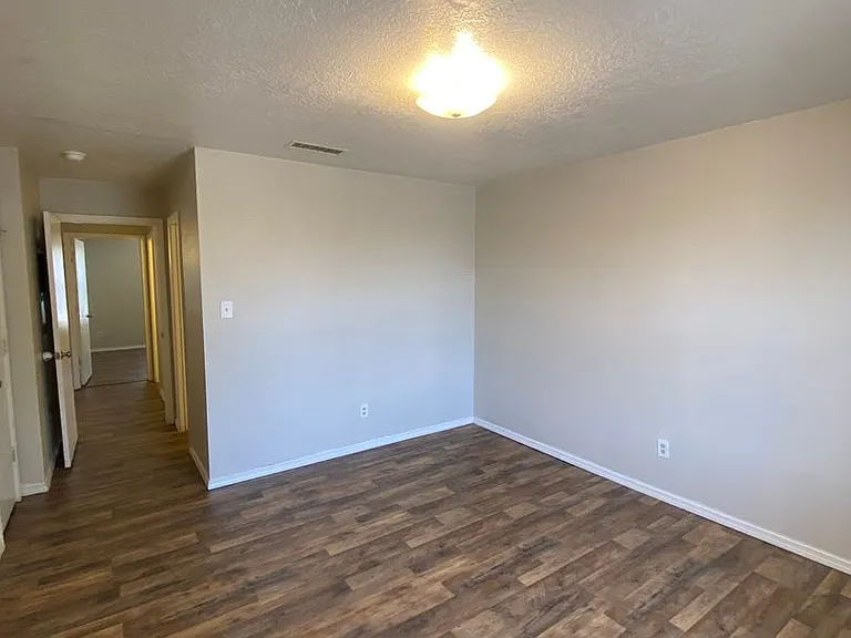 Echols 1500 - Sedona Apartments — Photo 44
