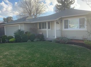 789 Wyoming Dr, Santa Rosa, CA 95405