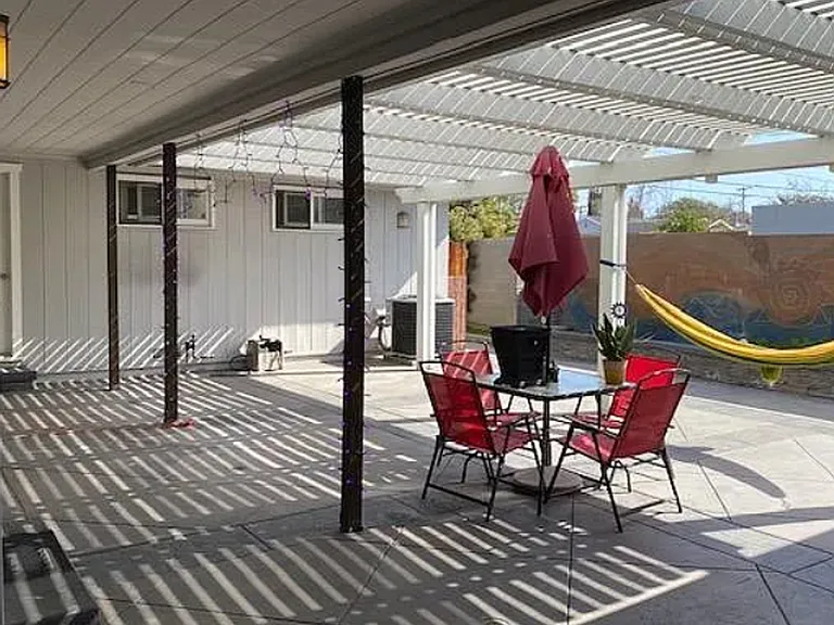 1815 N Westwood Ave — Photo 39