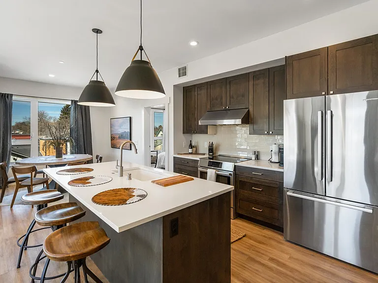 116 N Bozeman Ave #203 — Photo 5