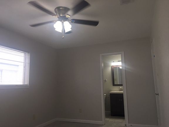 5th image of 4513 Calle Olmo