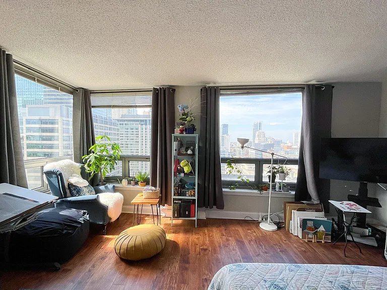 440 N Wabash Ave #2303 — Photo 1
