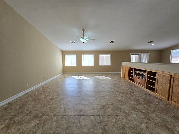 4th image of 9517 Kelly Creek Ave