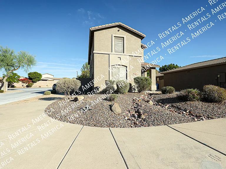 2614 W Florentine Rd — Photo 4