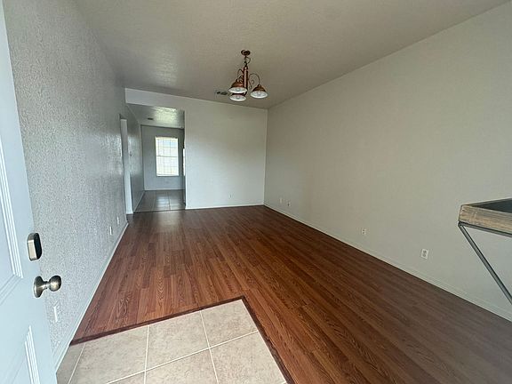 3rd image of 5307 Daybreak Dr APT B