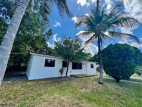 3rd image of 2460 NW 179th St