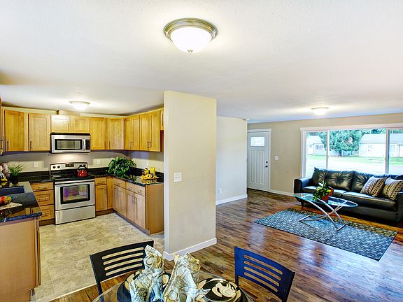 2nd image of 8311 Lawndale Ave SW