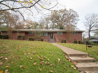 1009 Meadow Lake Rd, Chattanooga, TN 37415