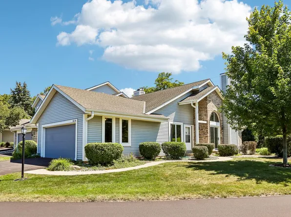 101 E Sutton PLACE #A, Waukesha, WI 53188