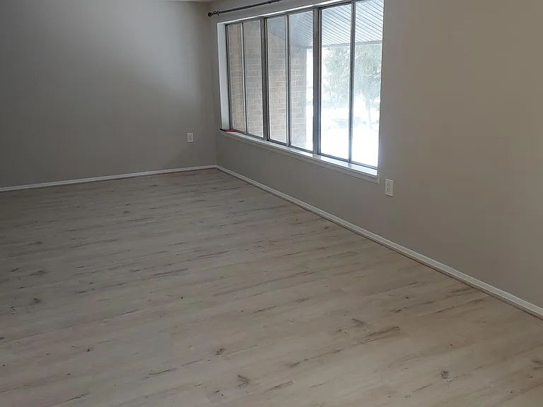 18622 Walkers Choice Rd #6 — Photo 14