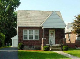 1628 Nott St, Schenectady, NY 12309