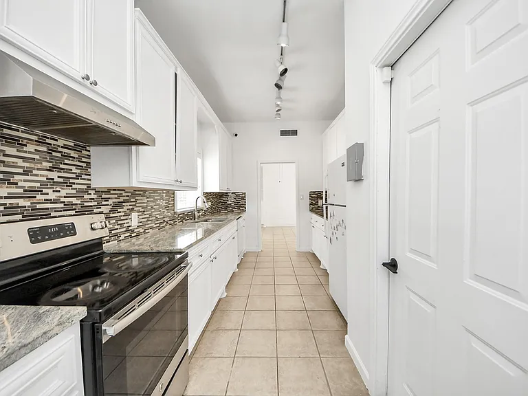 4112 Meyerwood Dr — Photo 29