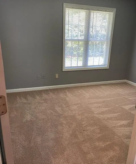 125 Lorraine Dr — Photo 9
