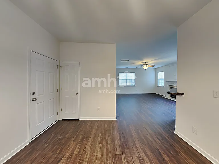 5116 Abercromby St — Photo 5