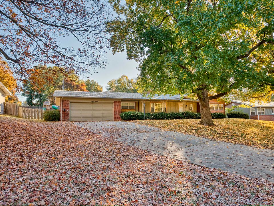 2416 S Cedarbrook Avenue, Springfield, MO 65804 Zillow