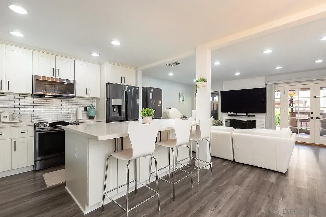 4 bed, 1666 sqft, $4,500 — Photo 1