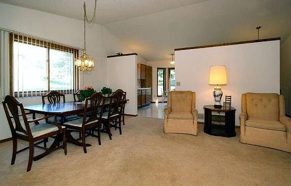 3rd image of 1367 Kohlman Avenue