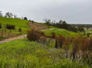 17260 Hillcrest Dr, Corning, CA 96021