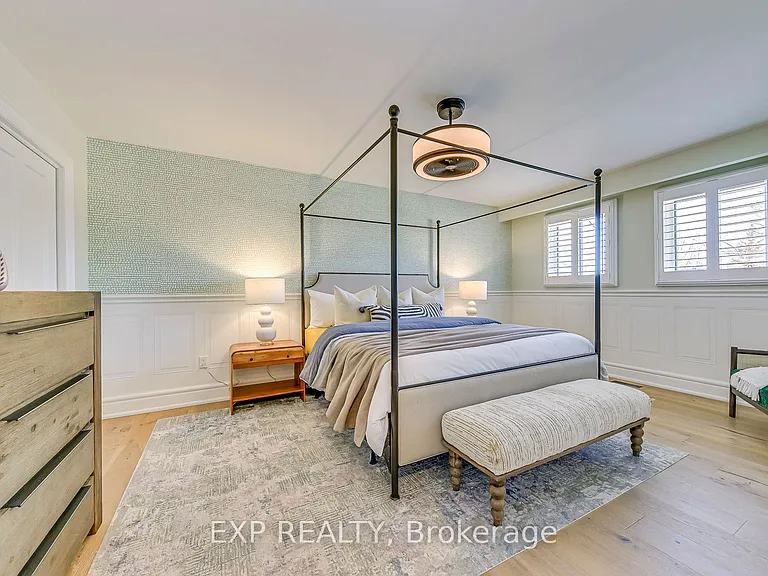 322 Mary St — Photo 27
