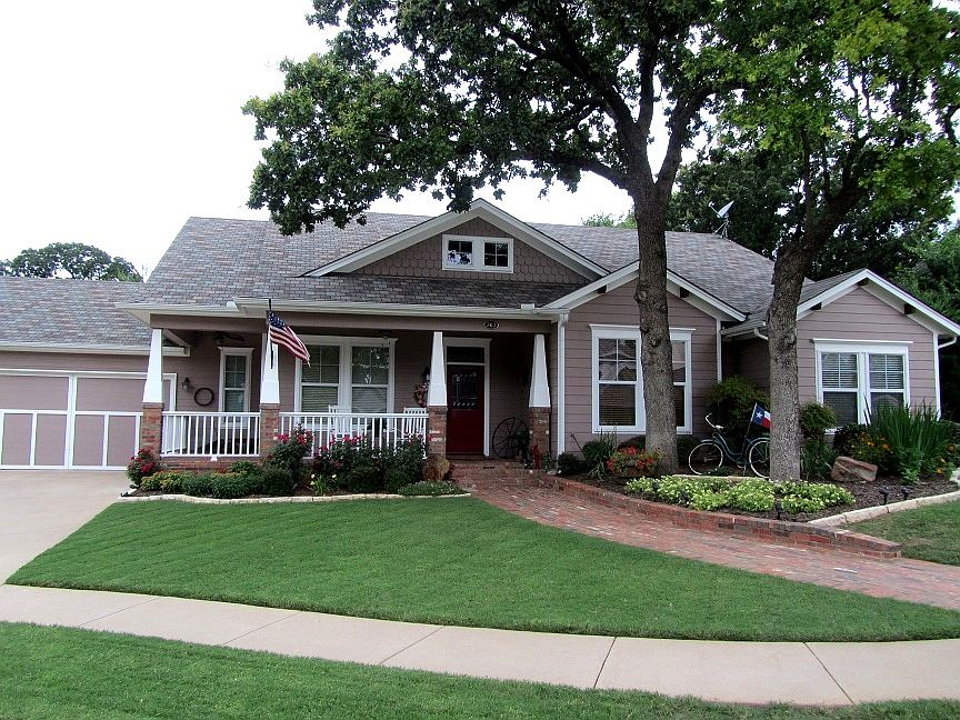 1st image of 203 Turner Cir