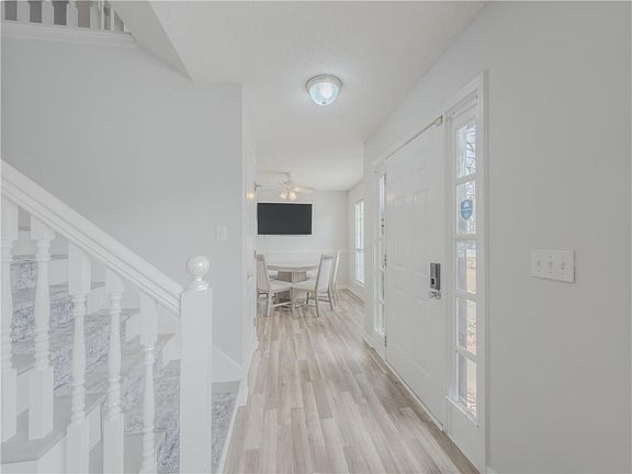 5th image of 721 Fieldstream Way