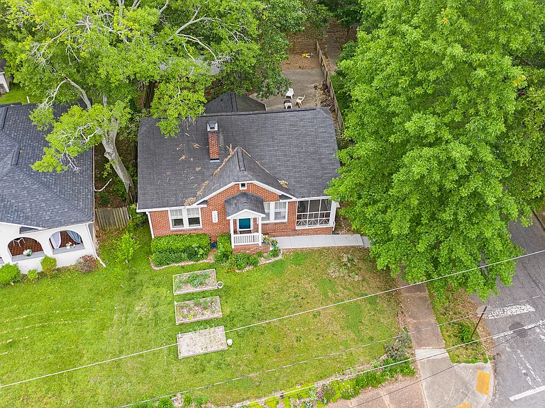 1755 Langston Ave SW — Photo 2