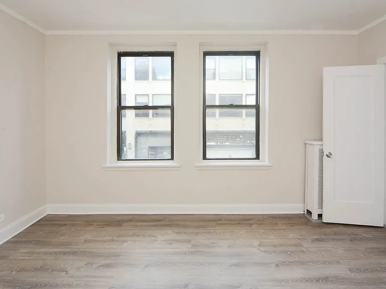 3335 W Diversey Ave #201 — Photo 15