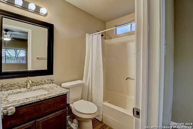 7731 Pipers Hl — Photo 16