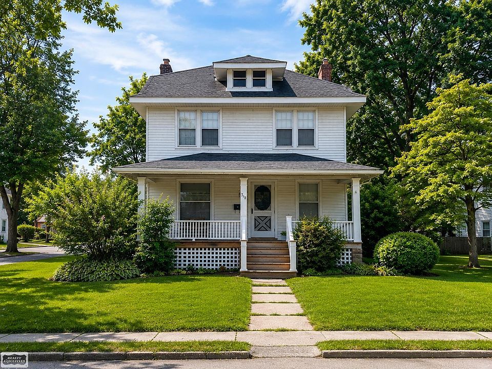 1st image of 703 Smith St